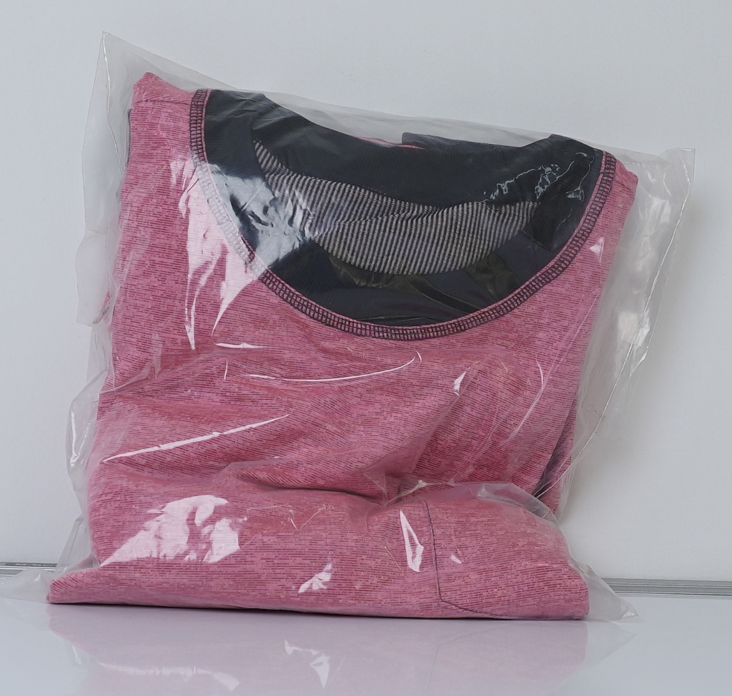 Чөлөөт хувцасны хослол эмэгтэй